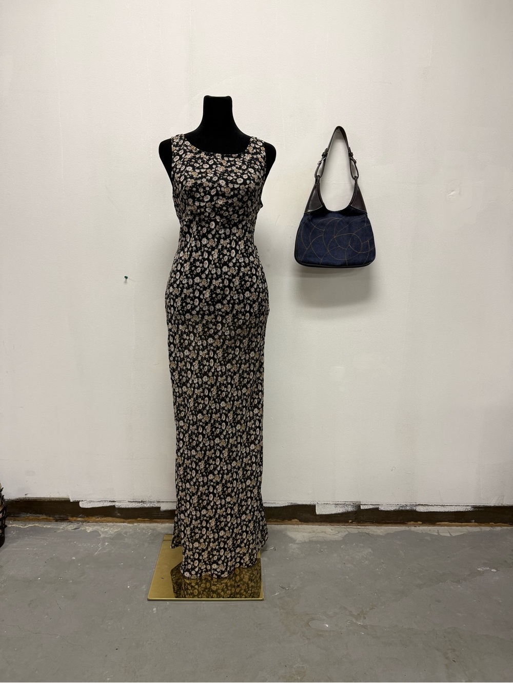 American Vintage Black Maxi Dress with Beige Floral Print